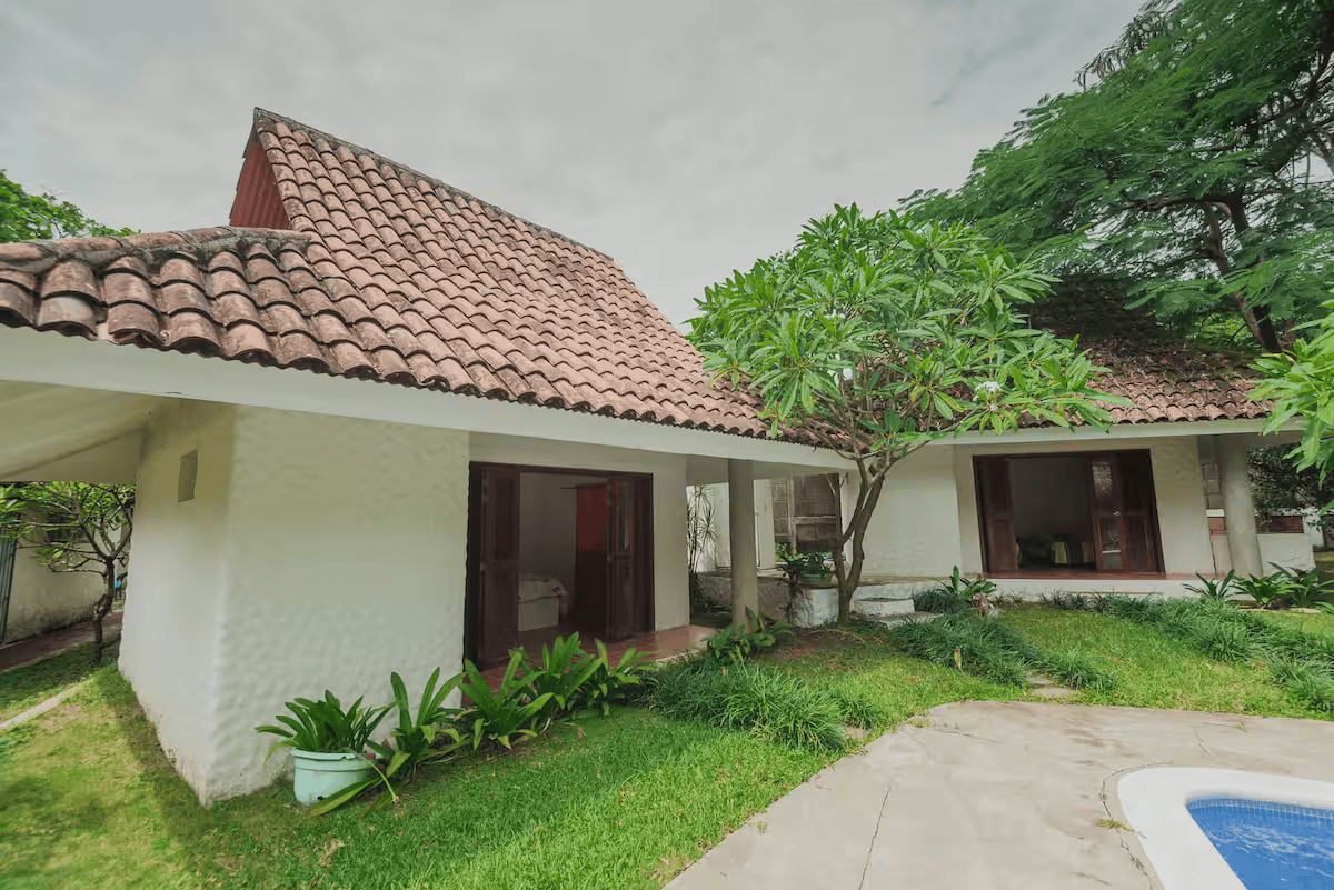 Exterior4